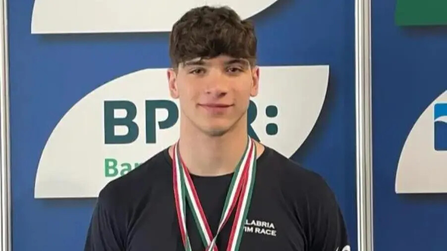 Successi e medaglie per la Calabria Swim Race: Caruso conquista il pass per i Campionati Assoluti images Successi e medaglie per la Calabria Swim Race: Caruso conquista il pass per i Campionati Assoluti