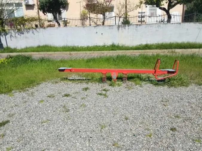 Catanzaro, Veraldi: «Lavori di manutenzione straordinaria del campetto gioco nel quartiere Santa Maria fermi al palo» images Catanzaro, Veraldi: «Lavori di manutenzione straordinaria del campetto gioco nel quartiere Santa Maria fermi al palo»
