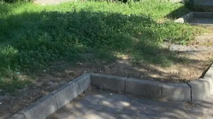 images Parco giochi a Santa Maria di Catanzaro, Costa: "Ripristino iniziato e poi bloccato"