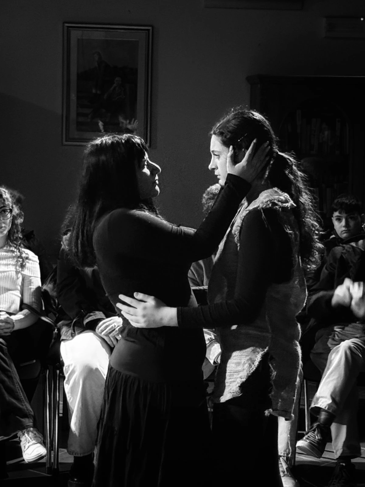 "Laudate hominem" emoziona Tiriolo: teatro vivo, partecipato, necessario 