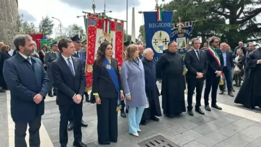 images L'omaggio a San Francesco di Paola, Occhiuto invoca il sostegno del santo nel percorso di amministrazione