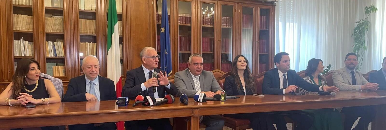 Catanzaro, il prefetto saluta la città: "Sono entrato nel cuore della gente e questa è la mia più grande soddisfazione" images Catanzaro, il prefetto saluta la città: "Sono entrato nel cuore della gente e questa è la mia più grande soddisfazione"