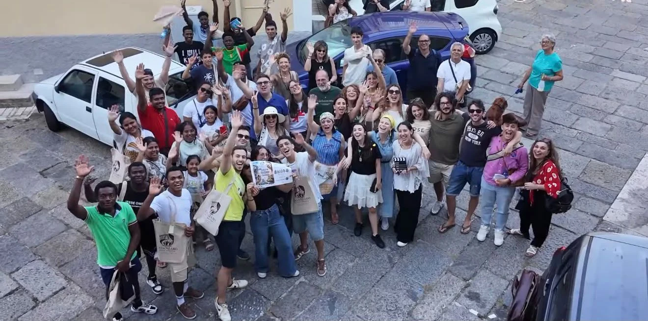Catanzaro, il quartiere che diventa ponte tra culture: a Pianicello la caccia al tesoro trasforma il gioco in comunità