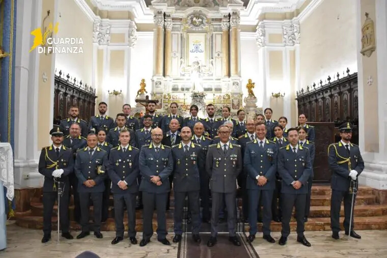 images La Guardia di Finanza di Vibo celebra il patrono San Matteo