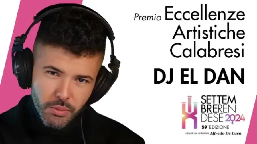 DJ El Dan riceve il premio “Eccellenze Artistiche Calabresi” al Settembre Rendese images DJ El Dan riceve il premio “Eccellenze Artistiche Calabresi” al Settembre Rendese