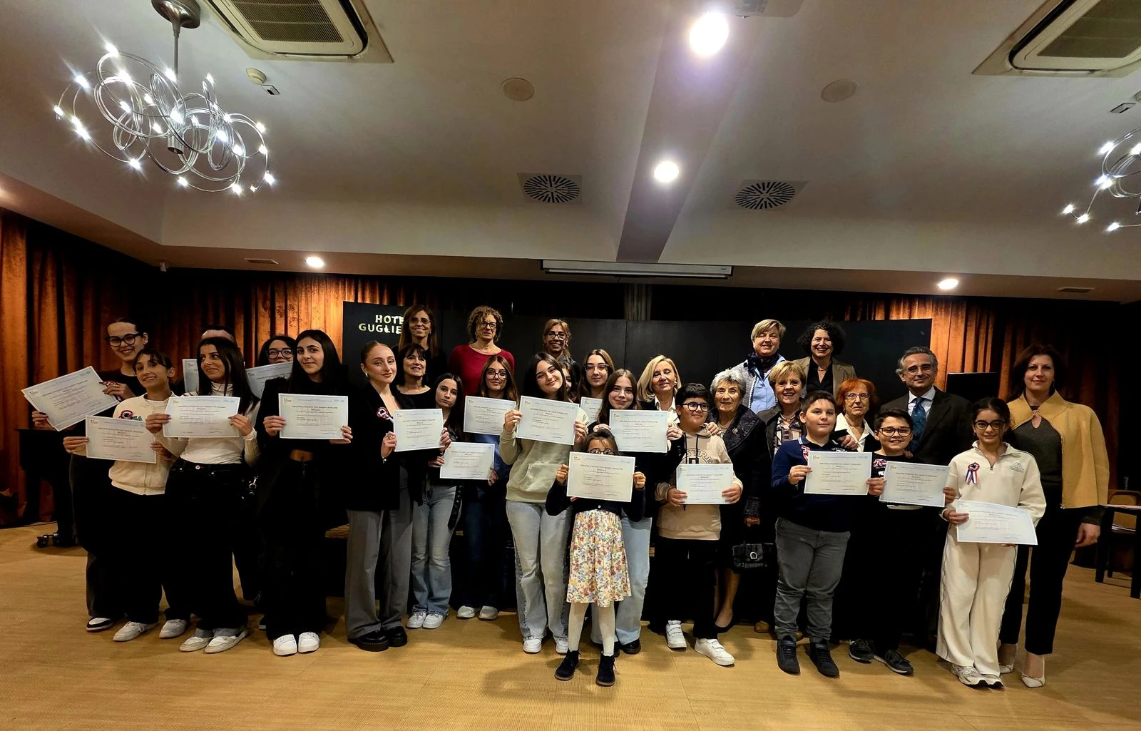 Alliance Francaise, a Catanzaro la consegna dei diplomi Delf ad oltre 150 studenti 