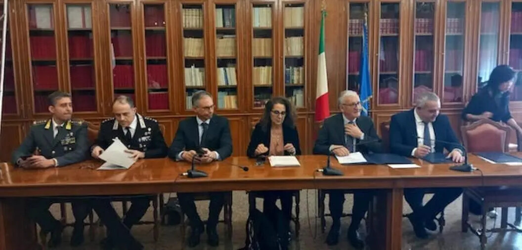 Istituito il tavolo sulle periferie, Ferro: "Repressione sì, ma anche tanta prevenzione" images Istituito il tavolo sulle periferie, Ferro: "Repressione sì, ma anche tanta prevenzione"