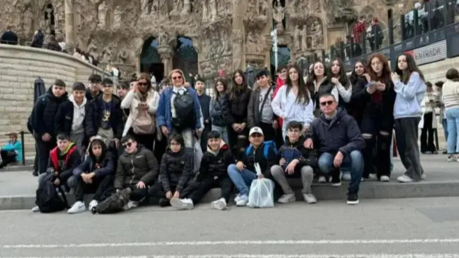 Catanzaro, il 'Don Milani' tra le scuole apripista del progetto “Travel game Spagna 2024” images Catanzaro, il 'Don Milani' tra le scuole apripista del progetto “Travel game Spagna 2024”