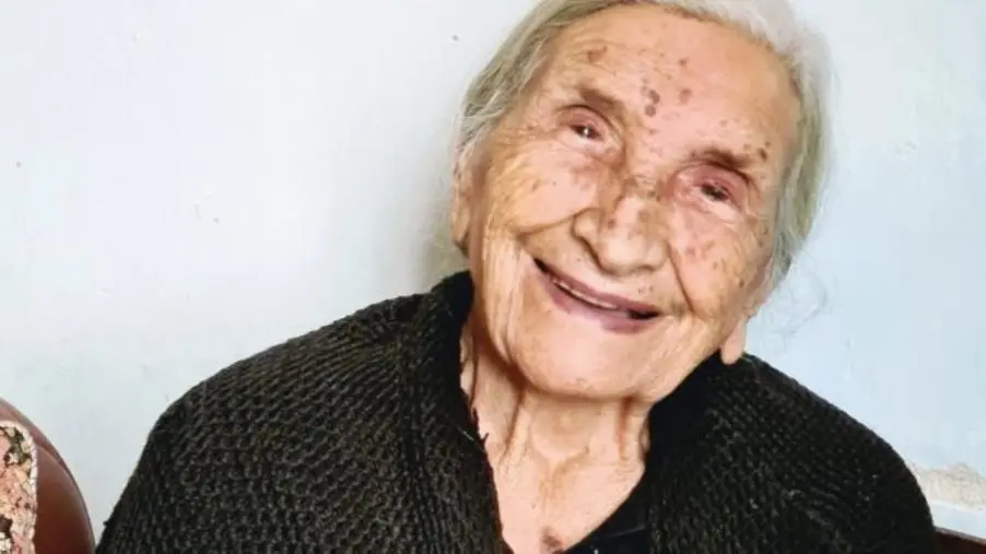 images Ha 109 anni e 23 nipoti: è record per nonna Maria Rosa Tassone, la donna più anziana della Calabria