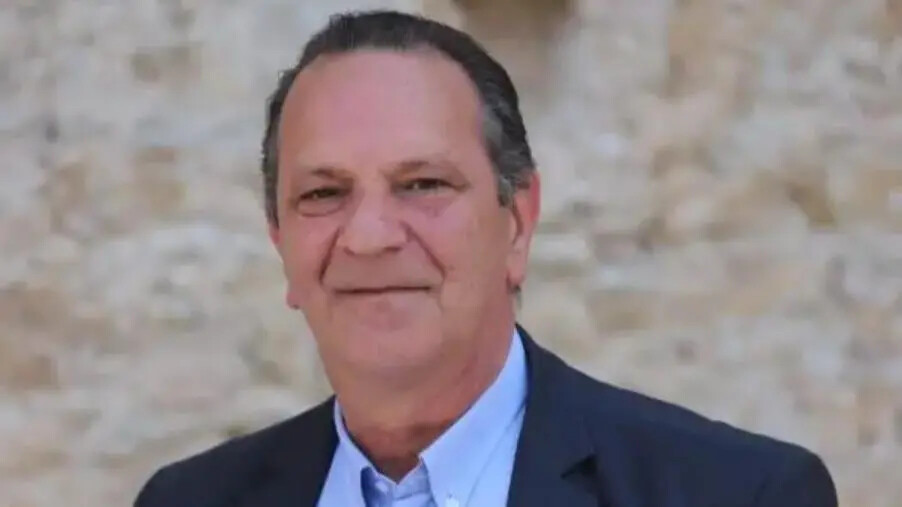 Terremoto nella maggioranza comunale di Cutro, rimette le deleghe il consigliere Curcio images Terremoto nella maggioranza comunale di Cutro, rimette le deleghe il consigliere Curcio