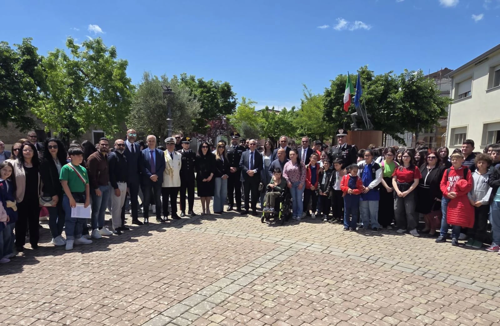 Motta Santa Lucia celebra la legalità con il Coisp: istituzioni, scuola e forze dell’ordine insieme per educare i giovani