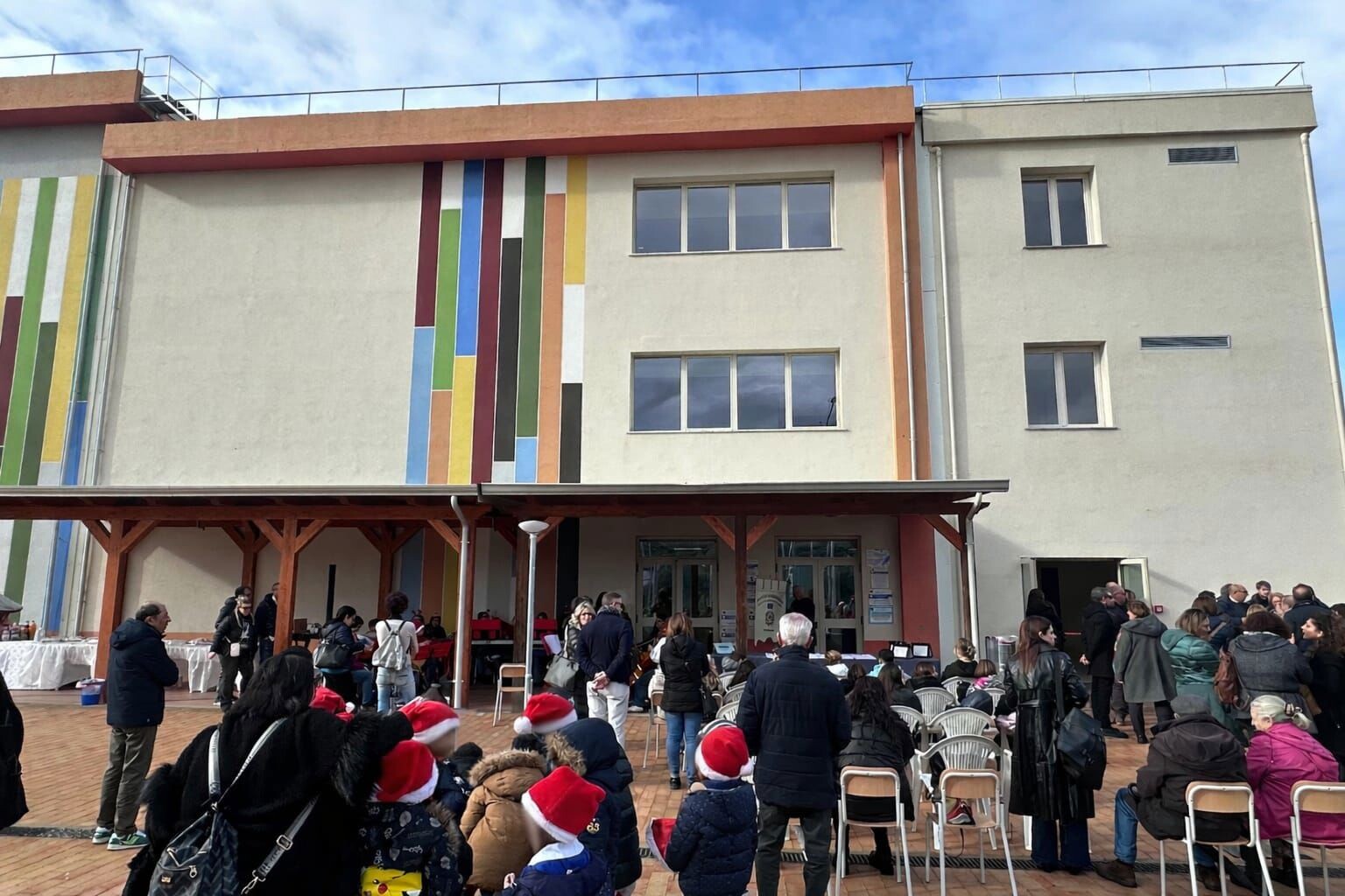 images Catanzaro, inaugurazione Scuola media Santo Janni, Palaia e Mancuso: "Attenzione per i quartieri e le famiglie"