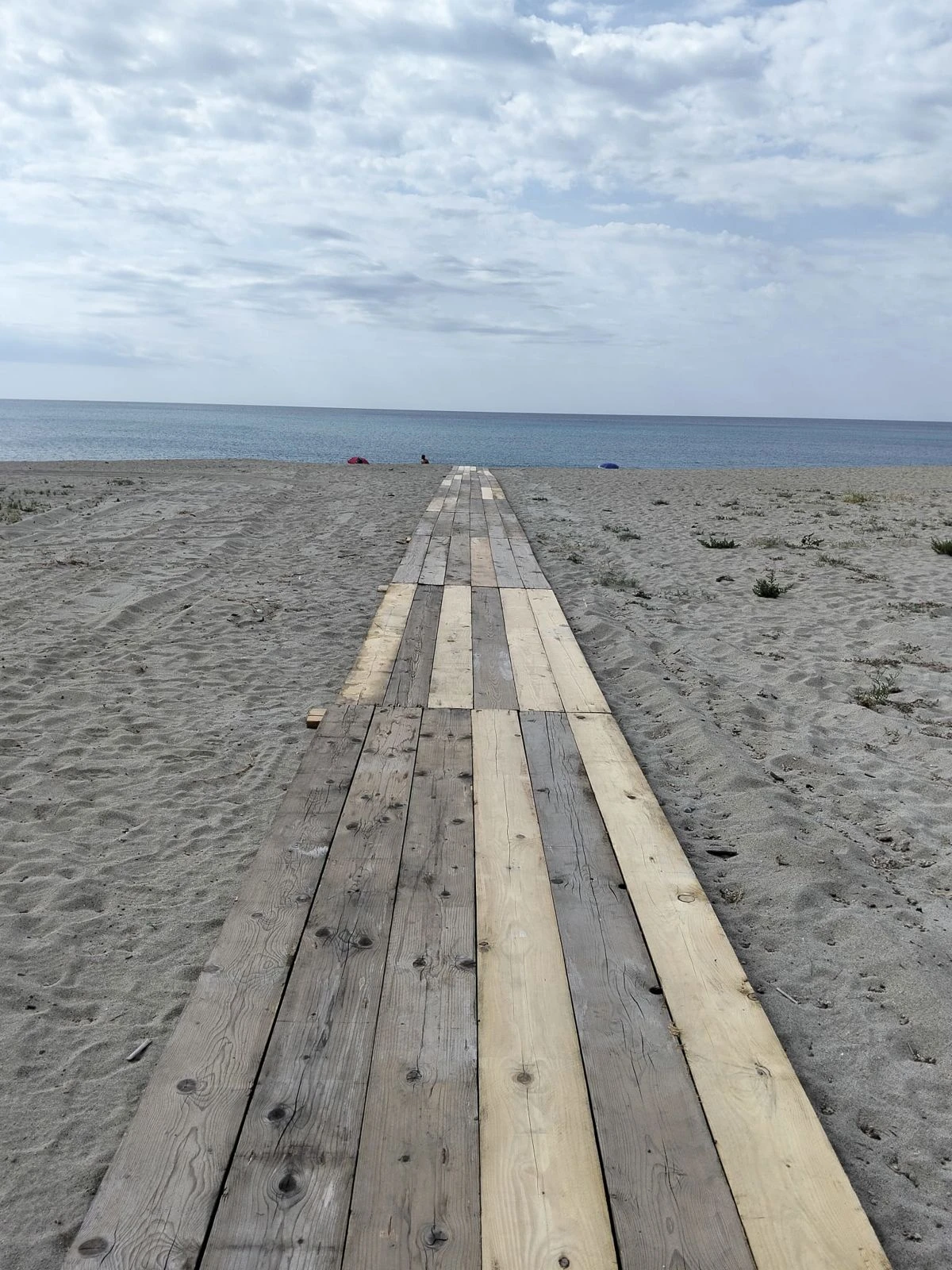 Catanzaro, Iemma: “Prosegue l’impegno del Comune per garantire accessibilità, servizi e sicurezza sulle spiagge” 