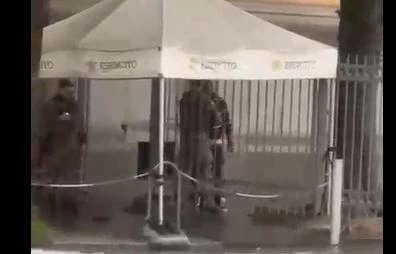 Aggressione ai militari a Catanzaro, Forza Nuova: "Solo noi possiamo riportare l'ordine" 