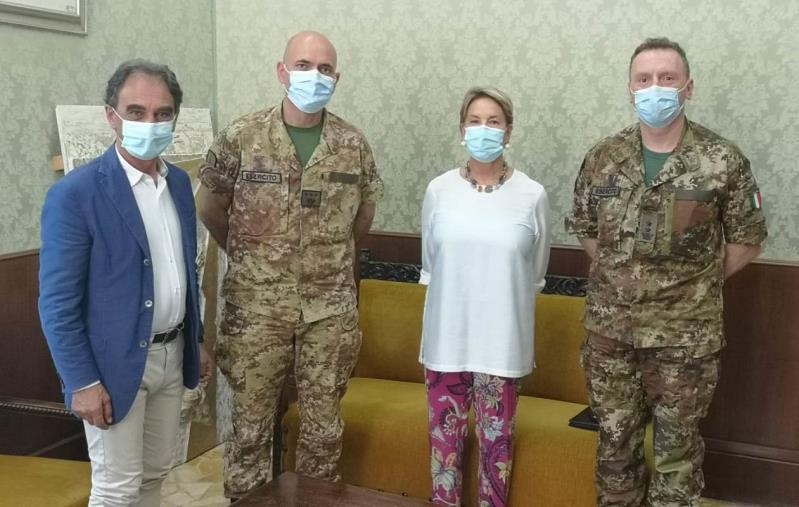 Catanzaro, Abramo e Celestino danno il benvenuto al colonnello Sandro Iervolino, nuovo comandante dell’operazione “Strade sicure” in Calabria images Catanzaro, Abramo e Celestino danno il benvenuto al colonnello Sandro Iervolino, nuovo comandante dell’operazione “Strade sicure” in Calabria