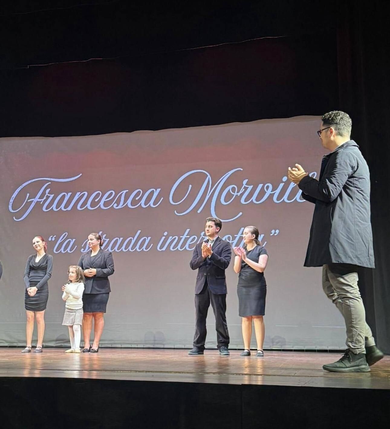 Catanzaro riabbraccia Francesca Morvillo: grande successo per lo spettacolo al Teatro Comunale images Catanzaro riabbraccia Francesca Morvillo: grande successo per lo spettacolo al Teatro Comunale