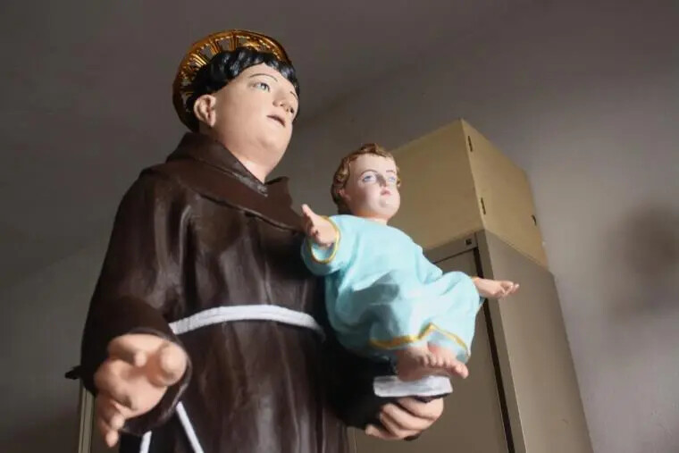 A Roseto Capo Spulico una mostra racconta il restauro della statua di Sant’Antonio images A Roseto Capo Spulico una mostra racconta il restauro della statua di Sant’Antonio