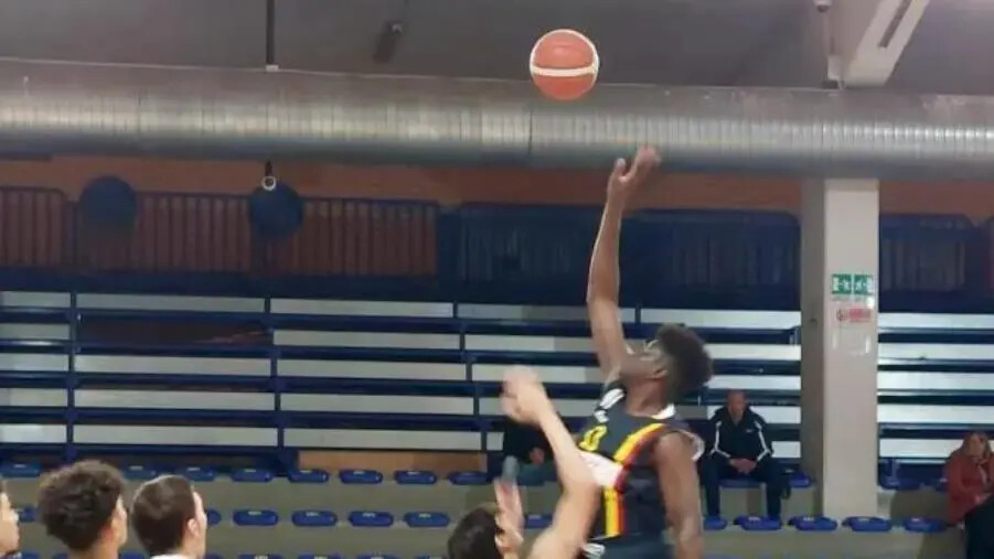 Foure ancora nel vivaio dell’Academy: il gigante buono non ci pensa proprio a lasciare Catanzaro images Foure ancora nel vivaio dell’Academy: il gigante buono non ci pensa proprio a lasciare Catanzaro