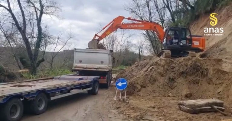 Maltempo, Anas al lavoro per rimuovere le frane sulla  SS 182 nel Vibonese