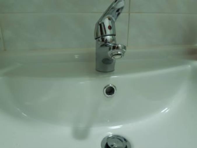 images Da quasi una settimana niente acqua nel quartiere Nord Sant'Elia, residenti sul piede di guerra