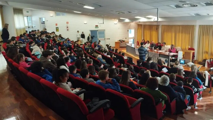 A Taverna giornata di riflessione su bullismo, cyberbullismo e dipendenza da smartphone images A Taverna giornata di riflessione su bullismo, cyberbullismo e dipendenza da smartphone