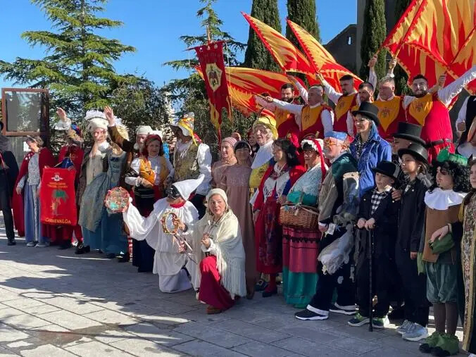 "Primavera in maschera a Catanzaro": e il centro storico si veste di allegria images "Primavera in maschera a Catanzaro": e il centro storico si veste di allegria