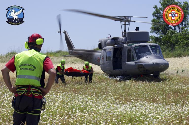 Soccorso Alpino e Marina Militare: addestramento congiunto in Aspromonte images Soccorso Alpino e Marina Militare: addestramento congiunto in Aspromonte