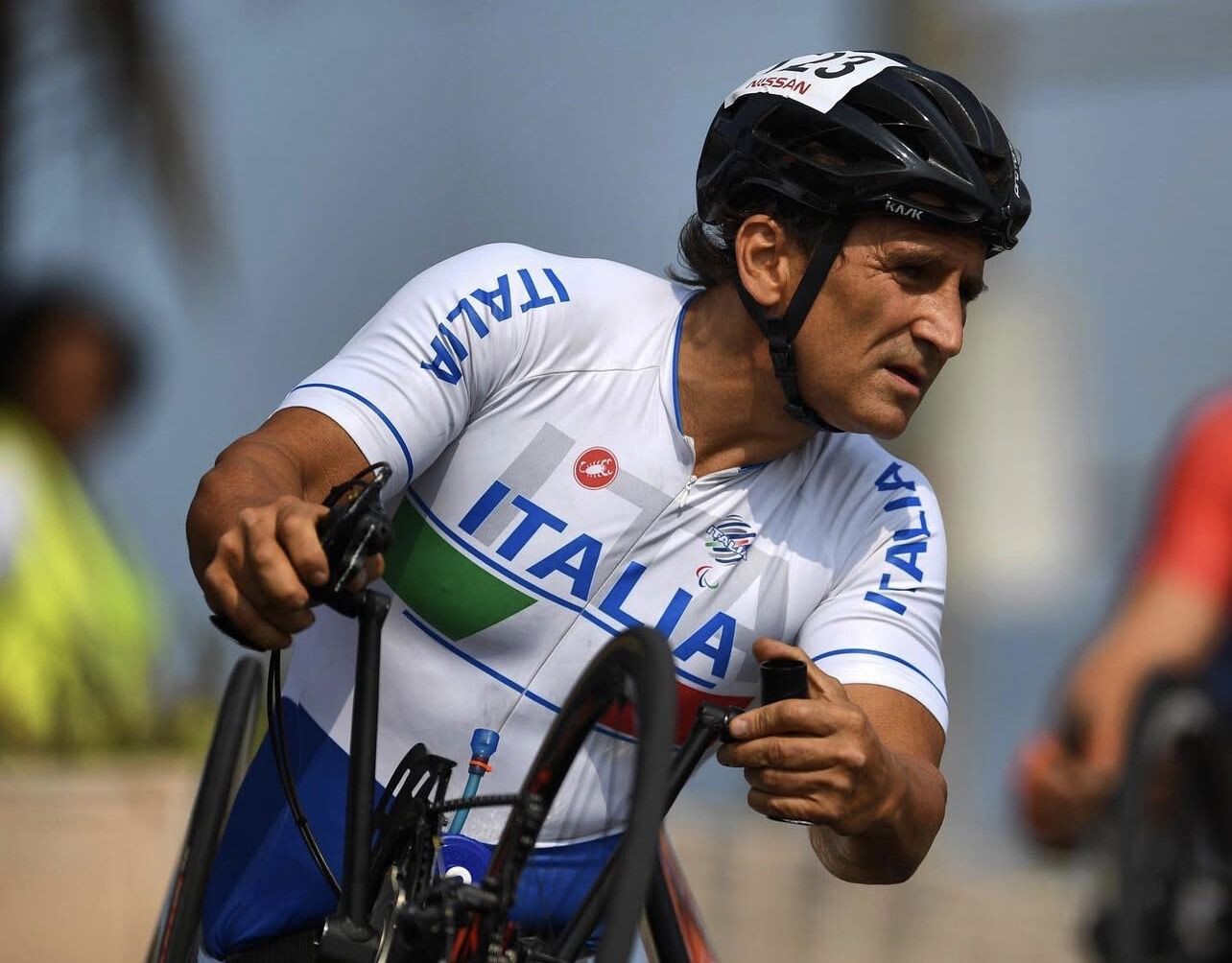 images Addio ad Alex Zanardi, leggenda dello sport e icona di forza e rinascita