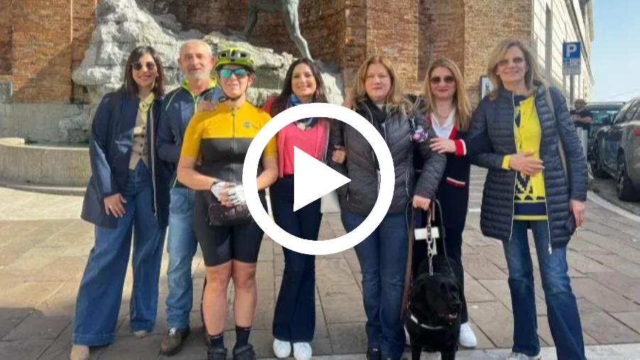 Catanzaro accoglie Giusi Parisi nel suo tour “L’Italia in tandem alla cieca” images Catanzaro accoglie Giusi Parisi nel suo tour “L’Italia in tandem alla cieca”