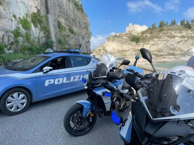 Tropea, trovato a casa della ex moglie ma ha violato il divieto di avvicinamento: arrestato  images Tropea, trovato a casa della ex moglie ma ha violato il divieto di avvicinamento: arrestato