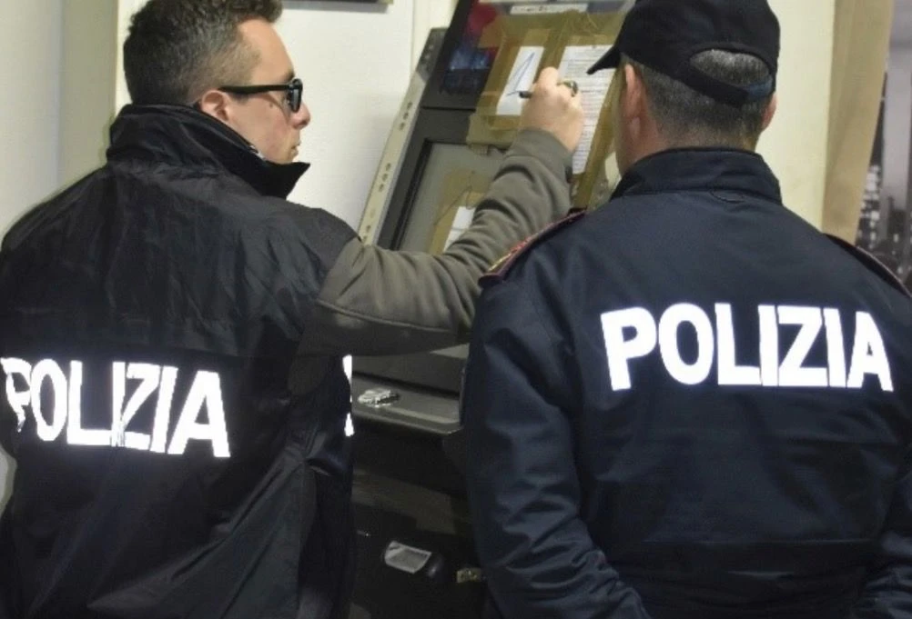 Maxi operazione della Polizia tra Crotone e Isola di Capo Rizzuto: controlli straordinari disposti dal Questore