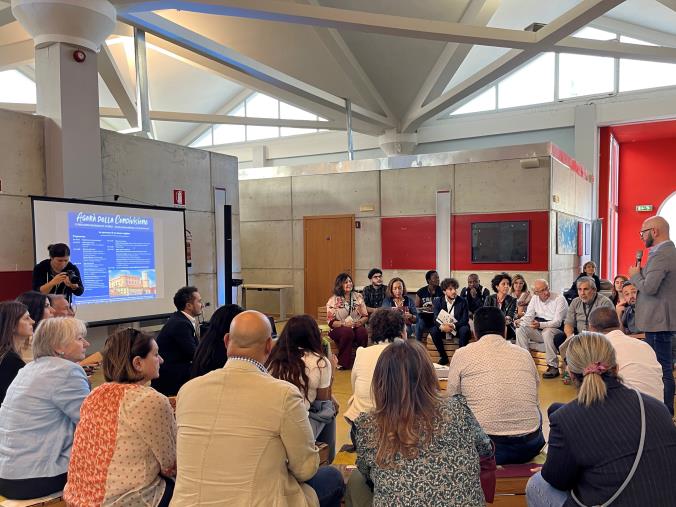 Legalità e contrasto al Capolarato: la Regione Puglia esporta anche in Calabria la sua "Agorà della Condivisione"    images Legalità e contrasto al Capolarato: la Regione Puglia esporta anche in Calabria la sua "Agorà della Condivisione"