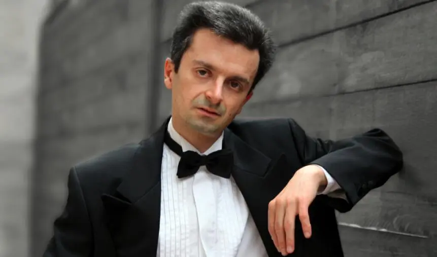 Amici della Musica, a Catanzaro il pianista Andrea Bacchetti nel suo viaggio “Da Bach a Chiambretti”  images Amici della Musica, a Catanzaro il pianista Andrea Bacchetti nel suo viaggio “Da Bach a Chiambretti”