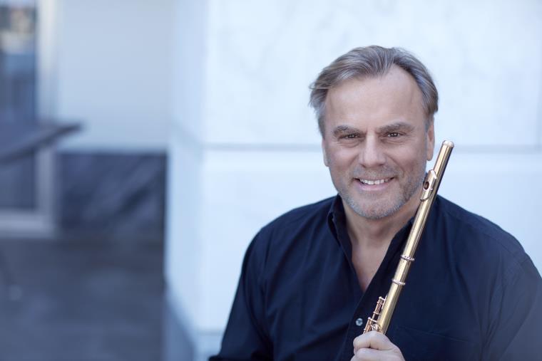 Ama Calabria, a Gioia Tauro il flautista Andrea Griminelli e l’orchestra Accademia di Santa Sofia images Ama Calabria, a Gioia Tauro il flautista Andrea Griminelli e l’orchestra Accademia di Santa Sofia