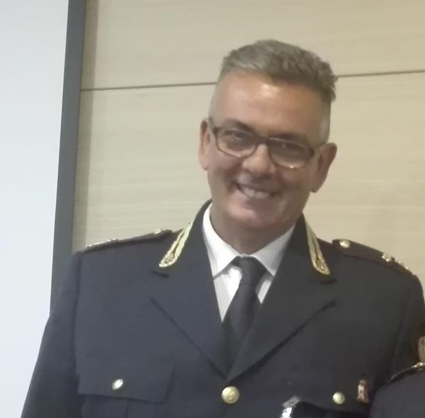 Cropani. Angelo Grano "lascia" la Polizia di Stato e taglia il traguardo della pensione: i suoi valori vanno oltre la divisa images Cropani. Angelo Grano "lascia" la Polizia di Stato e taglia il traguardo della pensione: i suoi valori vanno oltre la divisa