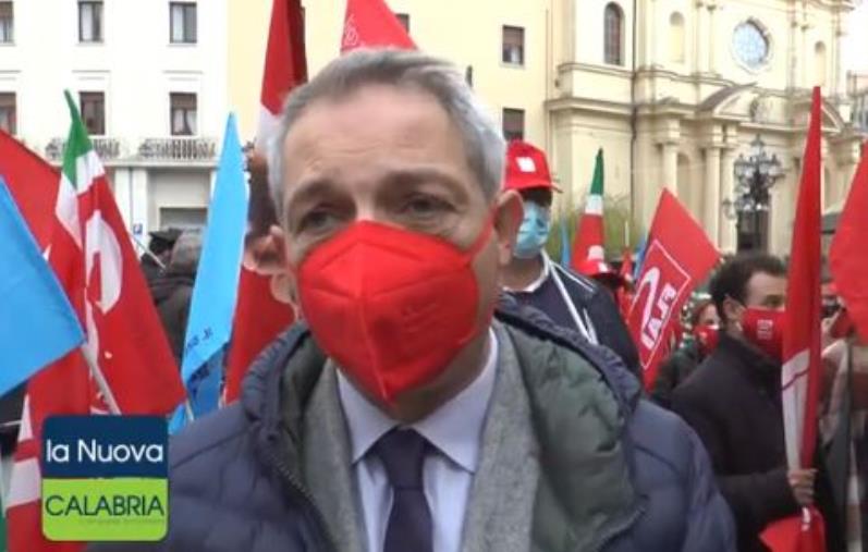 images Sanità. Sposato (Cgil): "Subito assunzioni. Sui vaccini le Procure controllino gli elenchi"