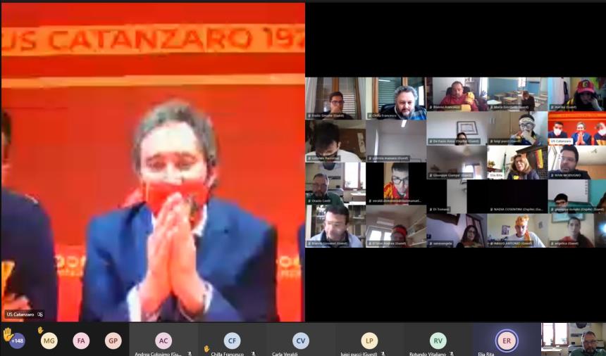 images Catanzaro. "Aquile in classe": gli studenti dell'Agraria incontrano i loro beniamini dell'Uesse