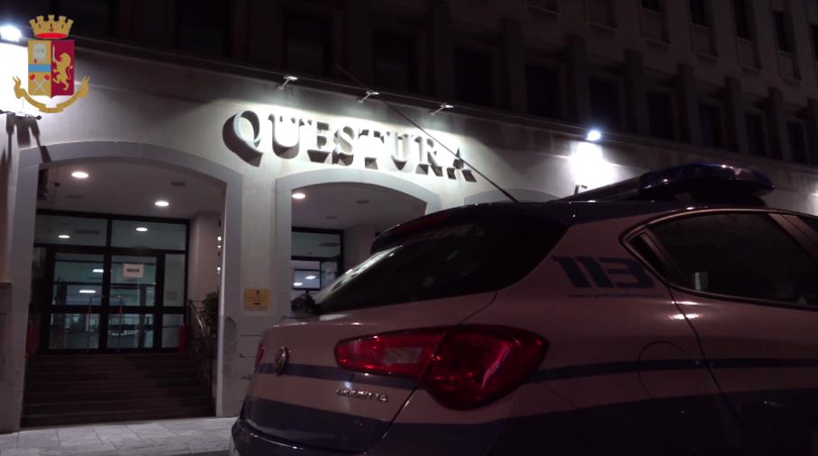 Reggio Calabria. Individuati gli autori delle rapine a mano armata in due bar  images Reggio Calabria. Individuati gli autori delle rapine a mano armata in due bar