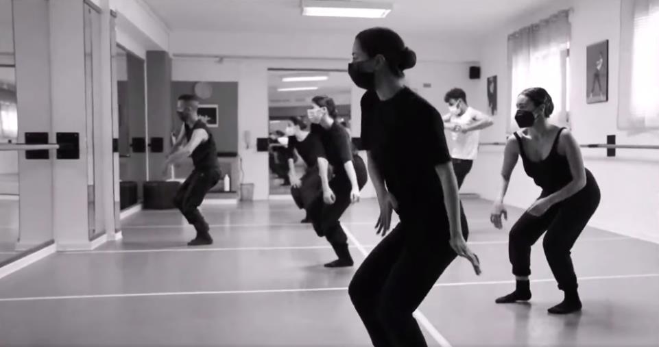 images Gli "Artisti interrotti" della Maison d'Art di Catanzaro sono pronti a ripartire nel nuovo video  augurio di una rinascita