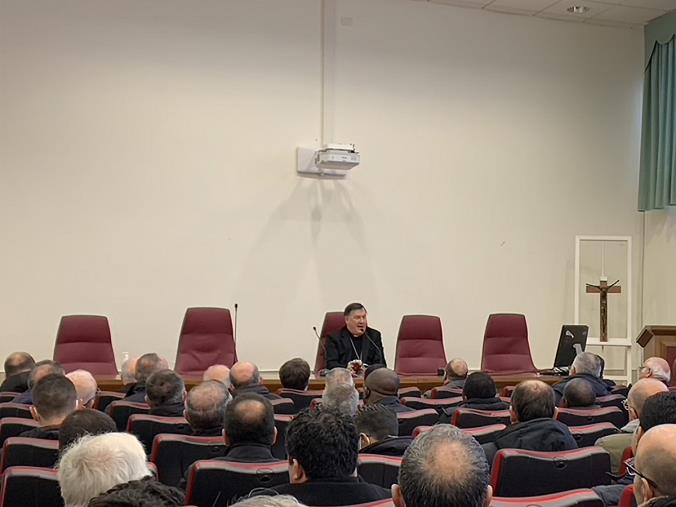 images Catanzaro, mons. Maniago ha incontrato il Clero per gli auguri di Natale: "Portate parole di speranza"