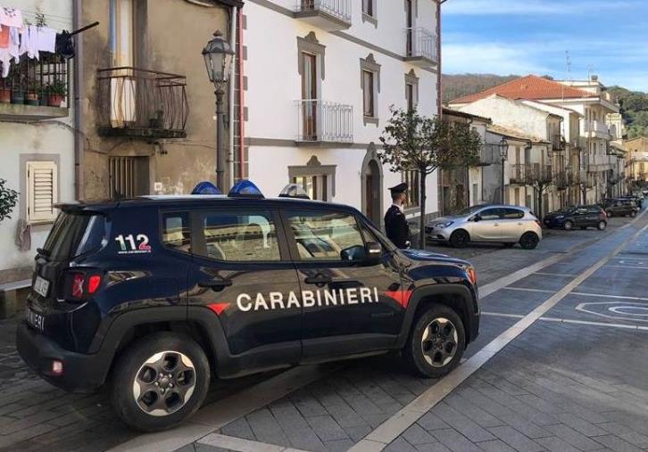 images Pianopoli. Si fingeva cliente delle gioiellerie: arrestato autore di furti seriali