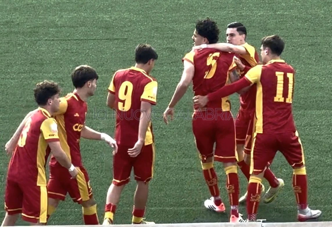 Primavera, il Catanzaro fa paura: tris al Cosenza e corsa Playoff lanciata