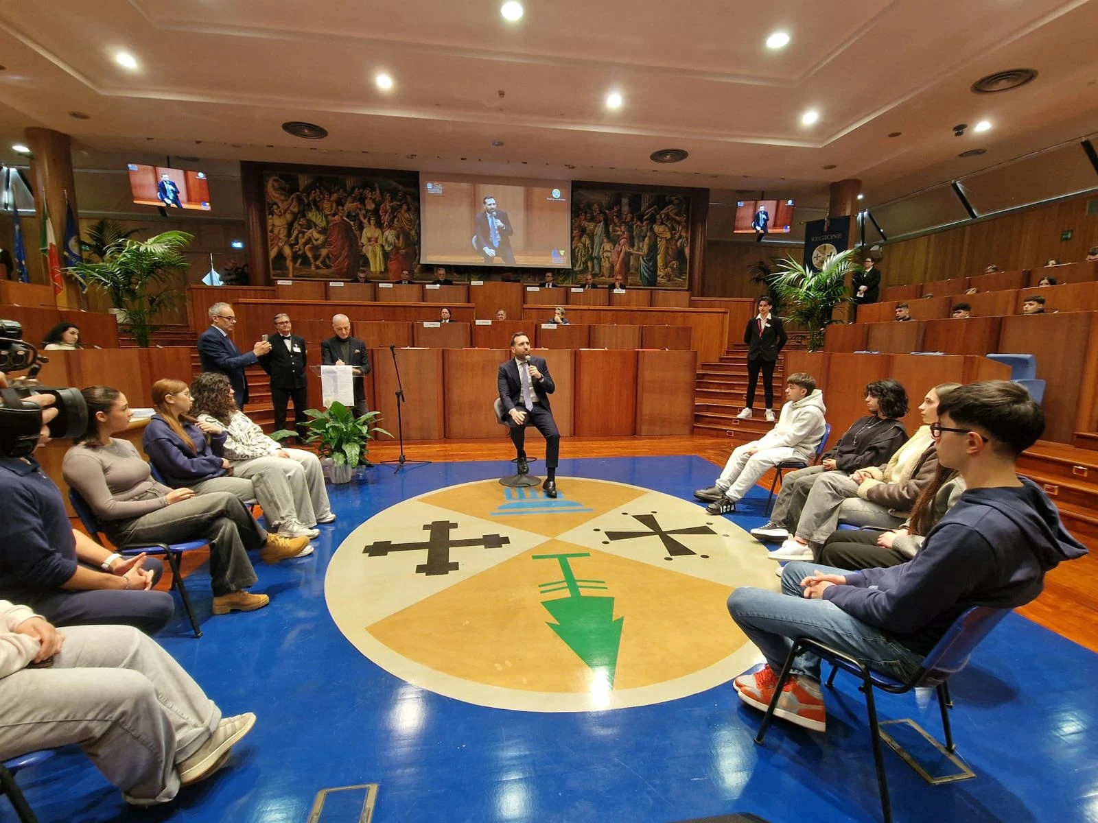 Reddito di merito, Cirillo: "Investimento sui giovani e sul futuro della Calabria"