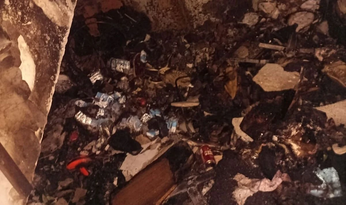 Lamezia, incendio nella notte in un'abitazione: salvata una donna 