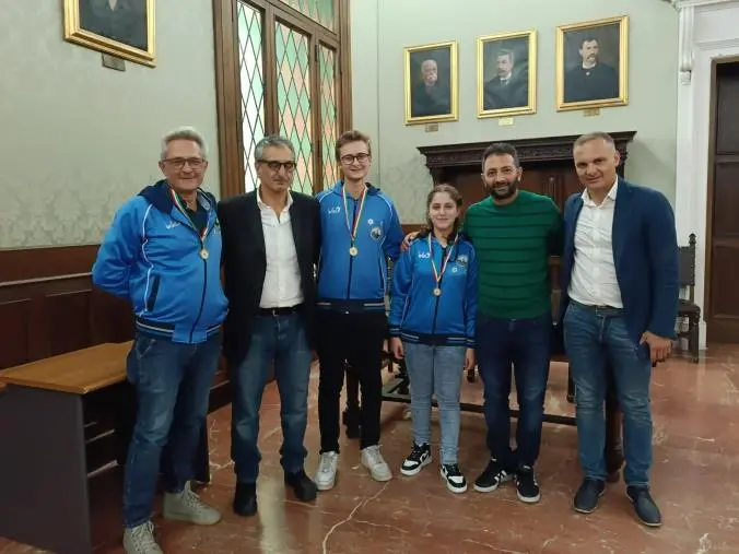 L’Amministrazione Fiorita riceve e si congratula con gli Arcieri Club Lido per gli obiettivi conseguiti  images L’Amministrazione Fiorita riceve e si congratula con gli Arcieri Club Lido per gli obiettivi conseguiti