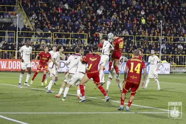 Serie B, Südtirol e Catanzaro in campo alle 15: le probabili formazioni images Serie B, Südtirol e Catanzaro in campo alle 15: le probabili formazioni