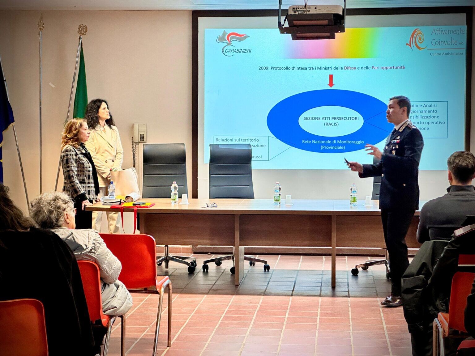 images Violenza di genere, rafforzata a Vibo la rete tra Carabinieri e Centro Antiviolenza per interventi più efficaci