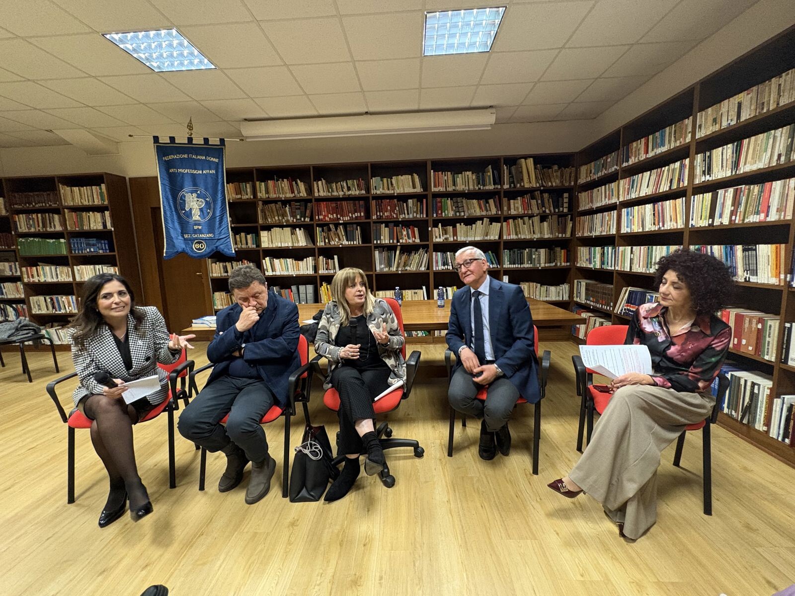 images Catanzaro, giustizia o share? Alla Biblioteca Chimirri il fronte comune contro la gogna mediatica