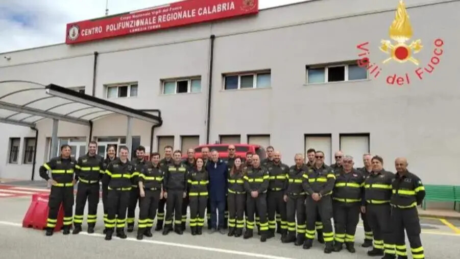 I Vigili del fuoco verificano i propri mezzi con i "Centri di revisione mobile" images I Vigili del fuoco verificano i propri mezzi con i "Centri di revisione mobile"