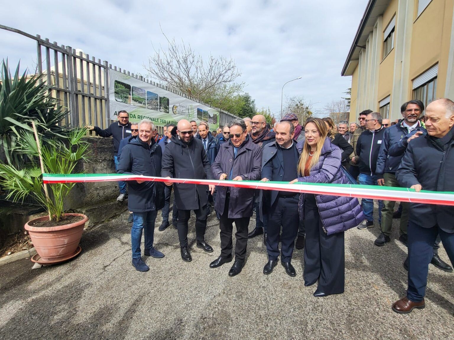 images Nuovi mezzi a Calabria verde per incendi e dissesto idrogeologico, Gallo: "Saranno messi a disposizione dei territori"